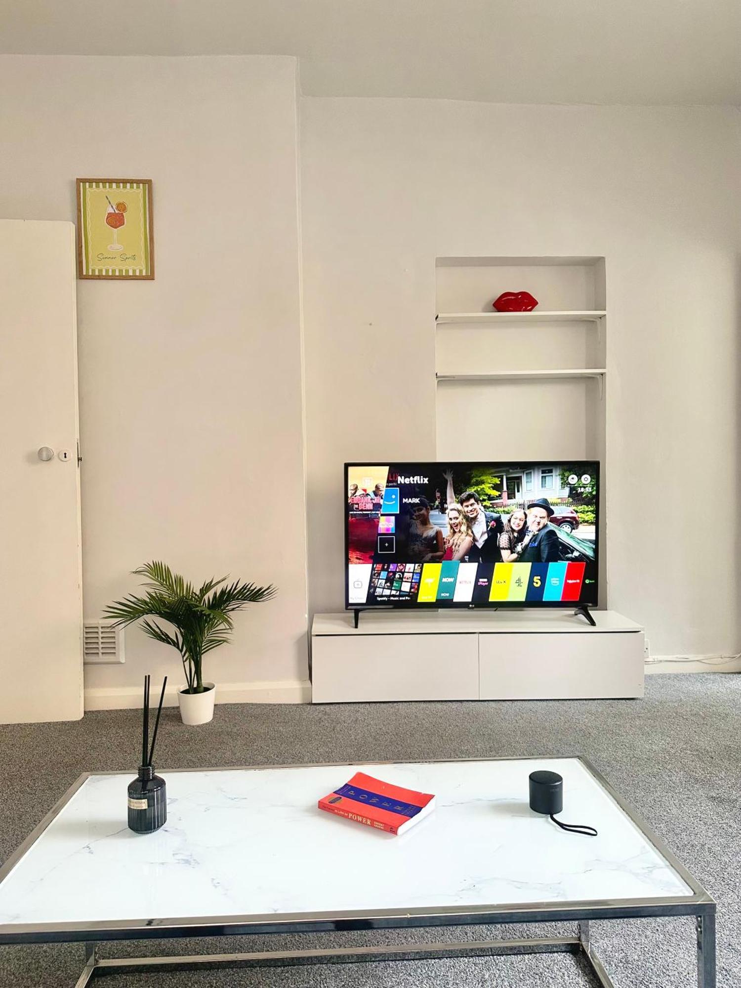 1 Bedroom Flat In Fulham